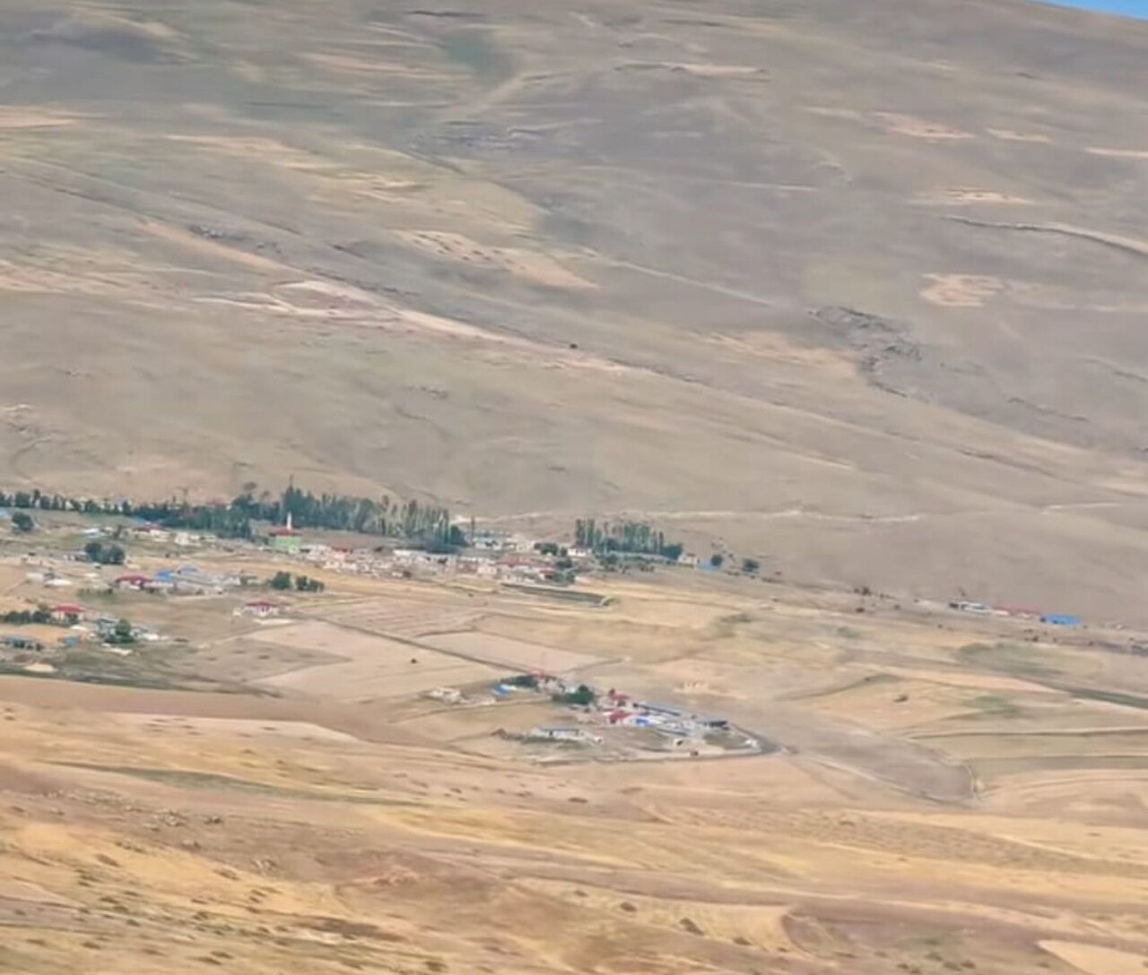 KÖY MUHTARININ MERAYI KİRAYA VERMESİYLE İLGİLİ SORUŞTURMA BAŞLATILDI