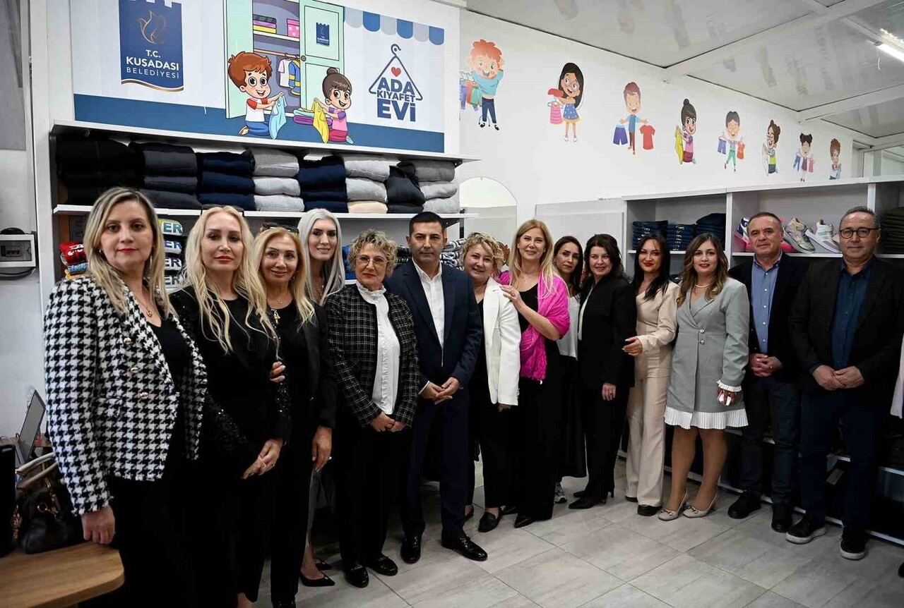 KUŞADASI'NDA 'ADA KIYAFET EVİ' AÇILDI