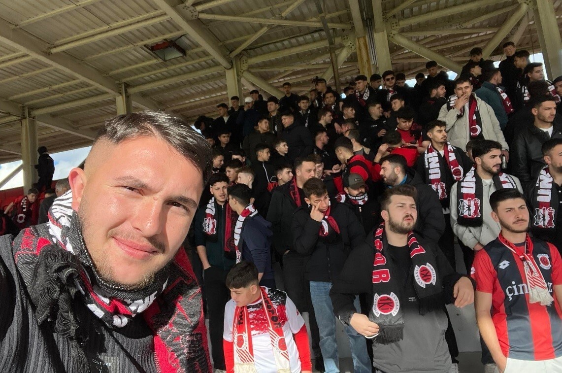 KÜTAHYA'NIN TAVŞANLI İLÇESİ ADA STADI, BUGÜN FUTBOLSEVERLERE UNUTULMAZ ANLAR YAŞATAN, BOL GOLLÜ VE...