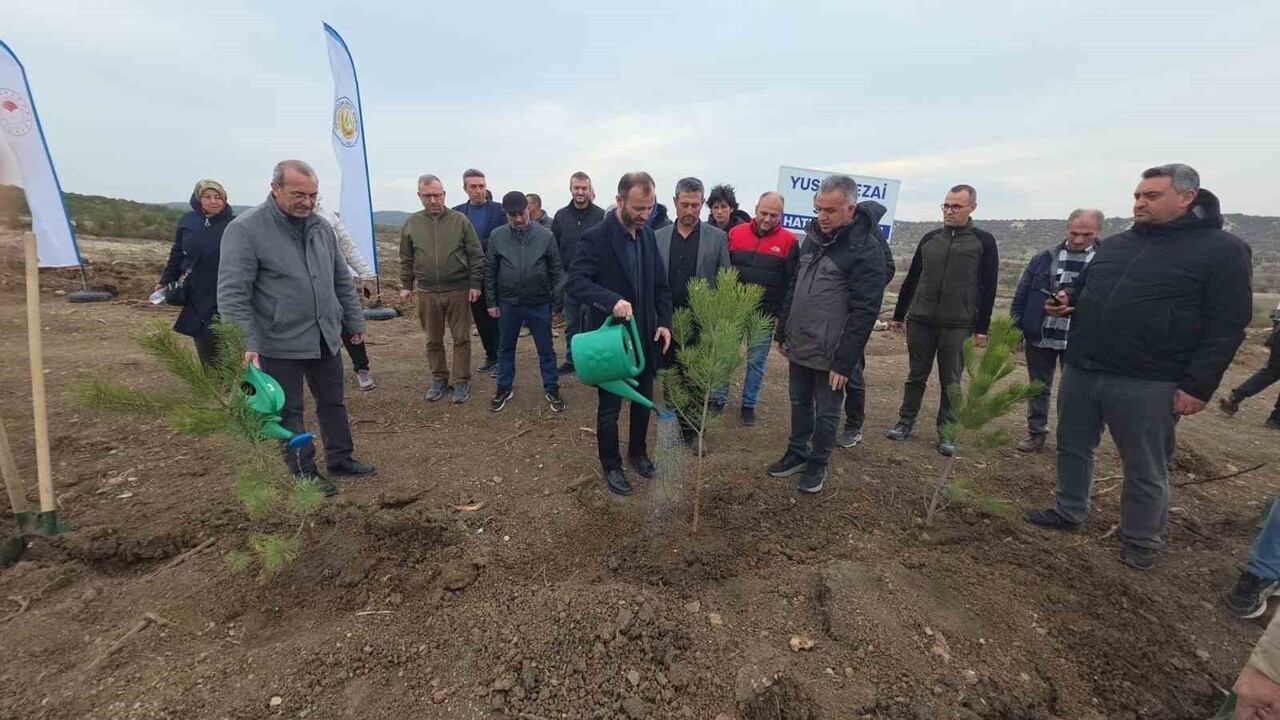 KÜTAHYA’DA 5 KASIM’DA VEFAT EDEN AK PARTİ MERKEZ İLÇE BAŞKAN YARDIMCISI YUSUF SEZAİ SEVİL ANISINA...