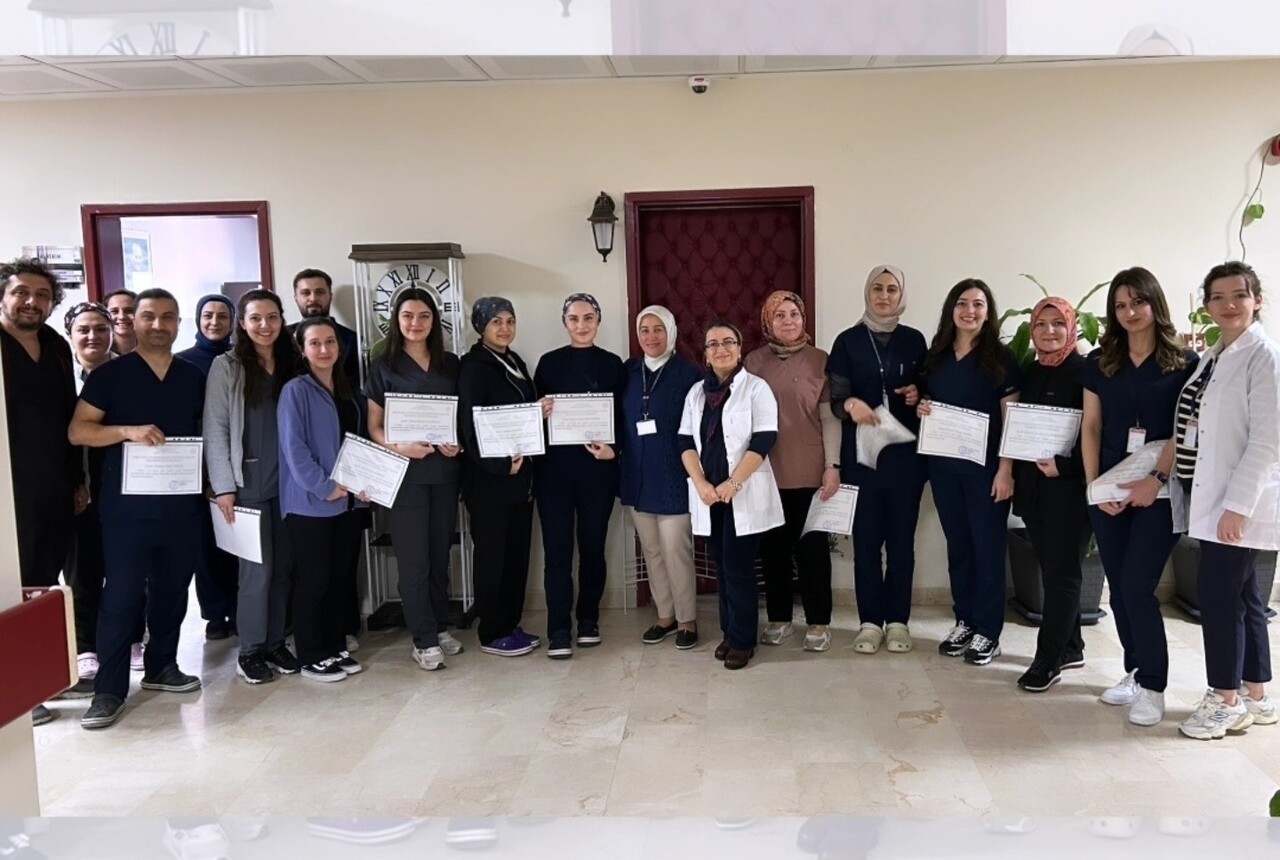 KÜTAHYA EVLİYA ÇELEBİ EĞİTİM VE ARAŞTIRMA HASTANESİNDE YOĞUN BAKIM HEMŞİRELİĞİ SERTİFİKALI EĞİTİM...