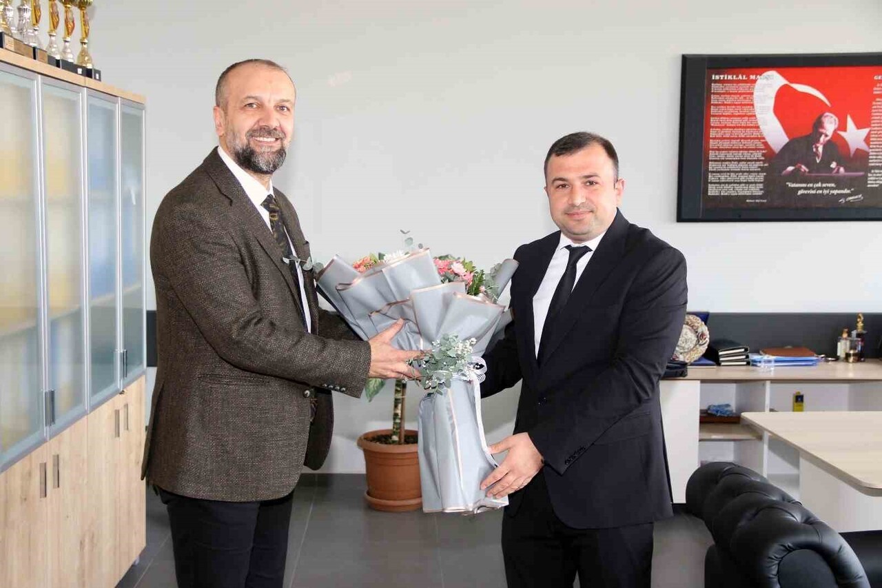 KÜTAHYA OSB’DEN ÖĞRETMENLER GÜNÜ’NE ÖZEL ZİYARET