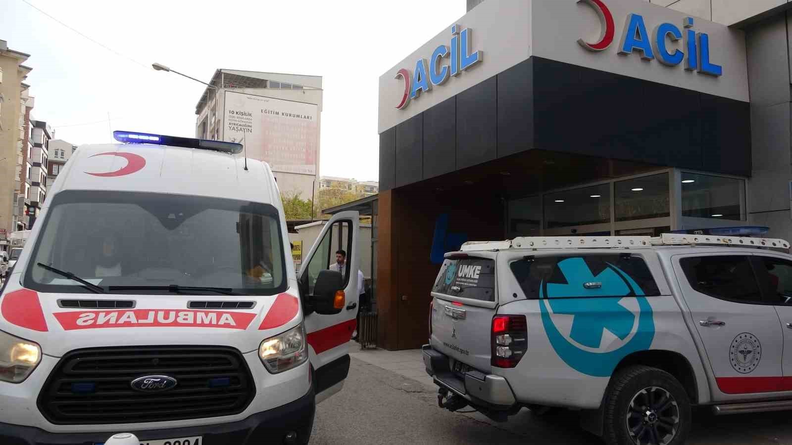 LOKMAN HEKİM VAN HASTANESİ, MUHTEMEL BİR DEPREME HAZIRLIK AMACIYLA GERÇEĞİ ARATMAYAN BİR TATBİKAT...