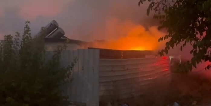 MALATYA'DA EV YANGINI