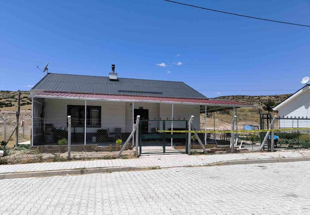 MALATYA’DA EŞİNİ, KIZINI VE 5 YAŞINDAKİ TORUNUNU POMPALI TÜFEKLE ÖLDÜREN İSMET BUDAK, MALATYA 5....