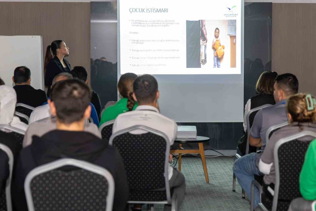 MANAVGAT BELEDİYESİ TARAFINDAN TURİZM SEKTÖRÜNDE ÇALIŞAN PERSONELE YÖNELİK "CİNSEL İSTİSMAR VE...