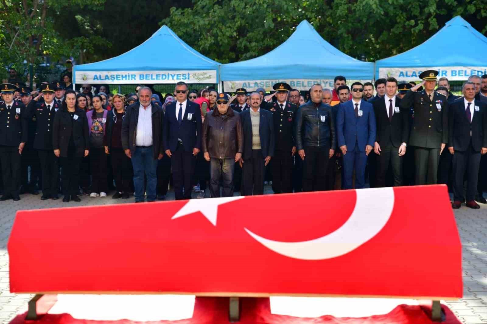 MANİSA'NIN ALAŞEHİR İLÇESİNDE SABAH SAATLERİNDE GÖREV BAŞINDAYKEN GEÇİRDİĞİ TRAFİK KAZASINDA ŞEHİT...