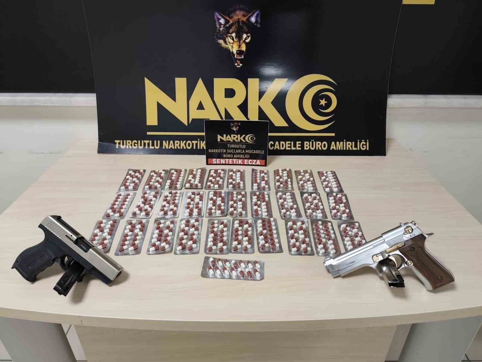 MANİSA’DA EKİM AYINDA DÜZENLENEN UYUŞTURUCU OPERASYONLARINDA 541 ŞÜPHELİ YAKALANIRKEN, 57’SİNİN...