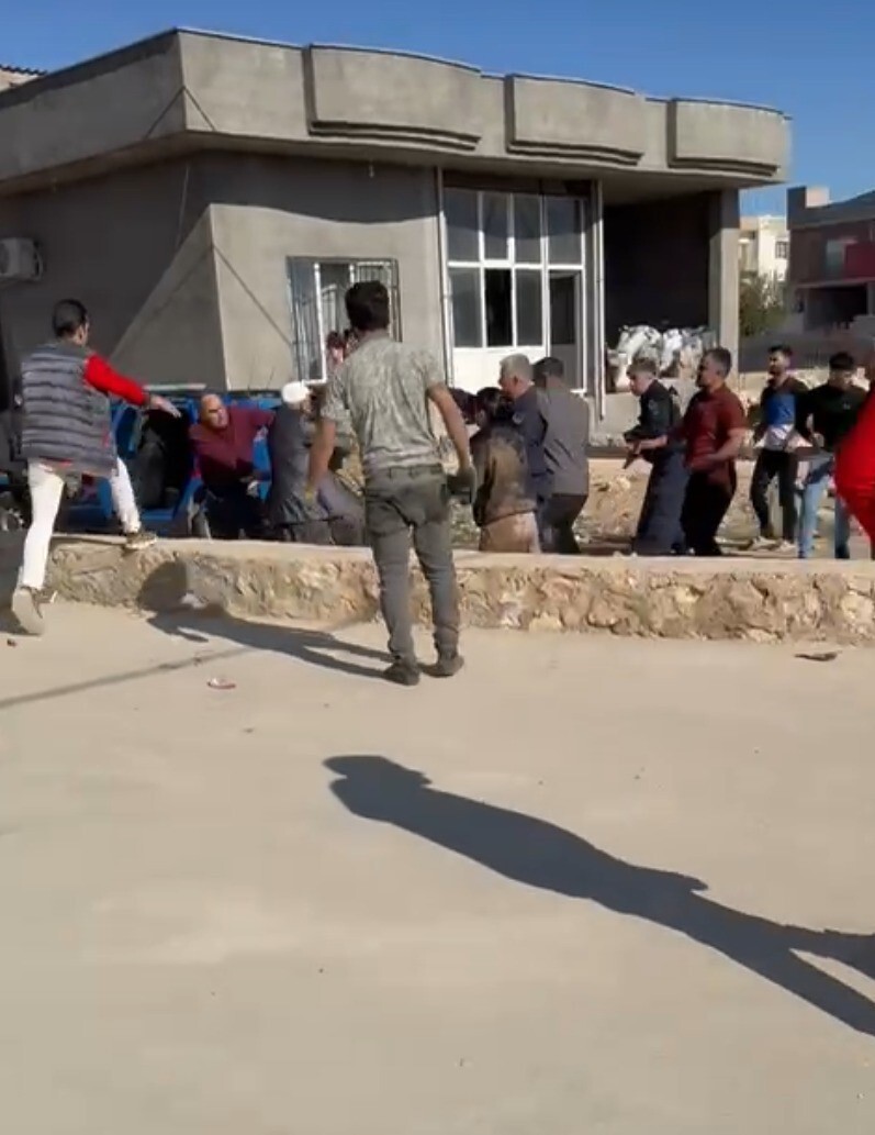 MARDİN'DE İKİ AİLE ARASINDA ÇIKAN SOPALI KAVGADA 6 KİŞİ YARALANDI.