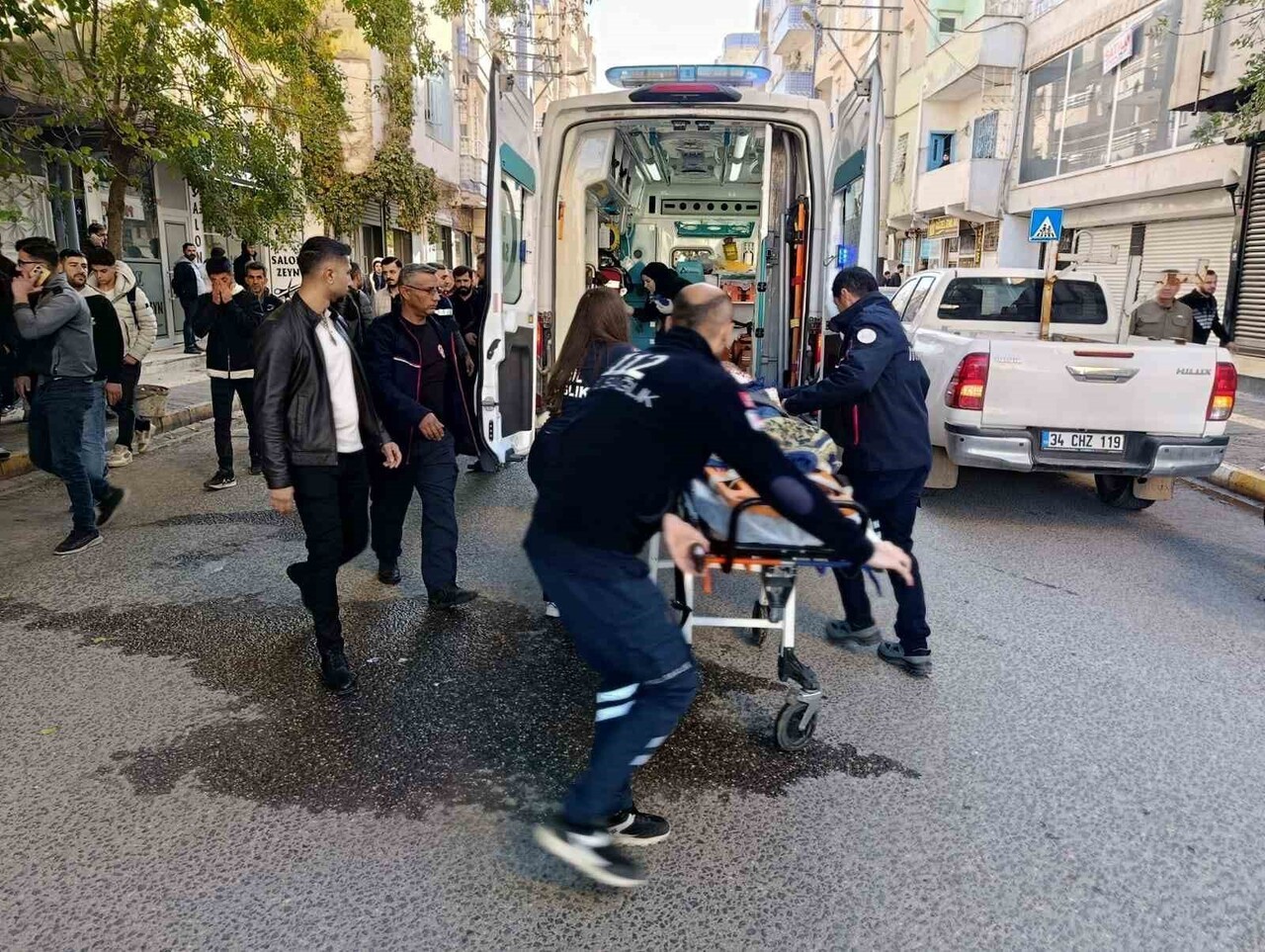 MARDİN’İN NUSAYBİN İLÇESİNDE OTOMOBİLİN ÇARPTIĞI 6 YAŞINDAKİ ÇOCUK YARALANDI.