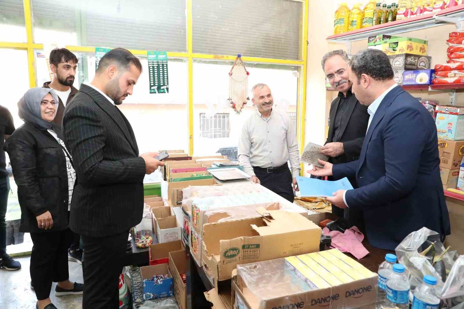 MEHMET KUŞ, BİR BAKKALIN ZİMEM DEFTERİNİ SATIN ALDI