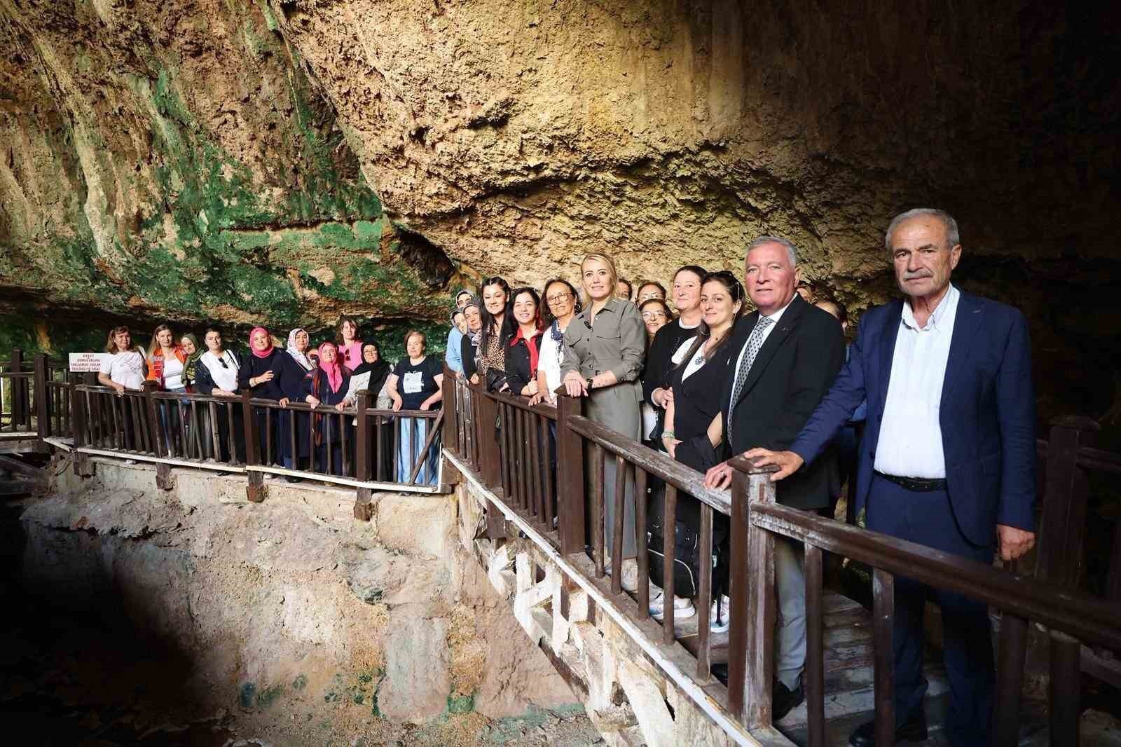MERKEZEFENDİ BELEDİYESİ TARAFINDAN ‘HAYDİ KADINLAR PAMUKKALE’YE DİYEREK BAŞLATILAN PAMUKKALE VE...