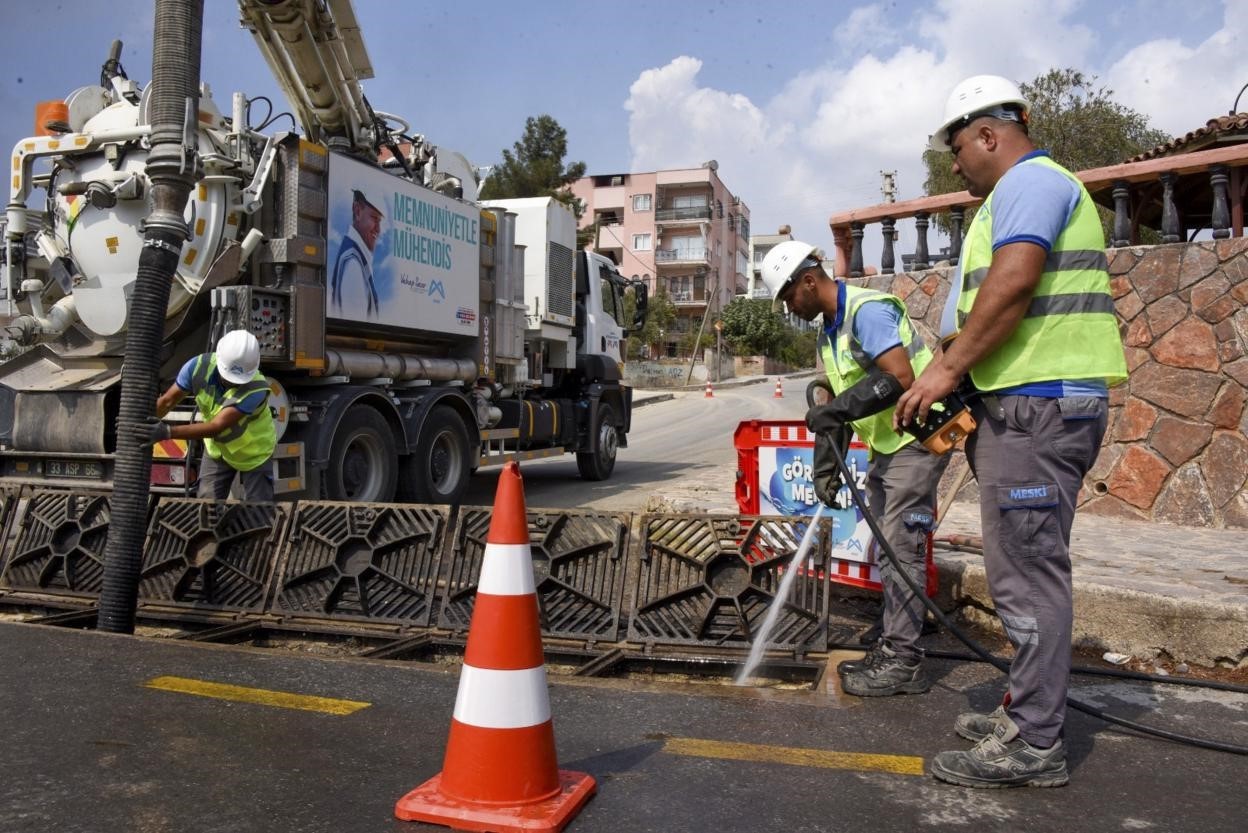 MERSİN BÜYÜKŞEHİR BELEDİYESİ MESKİ GENEL MÜDÜRLÜĞÜ, KENT GENELİNDE YAĞMUR SUYU HATLARI VE...