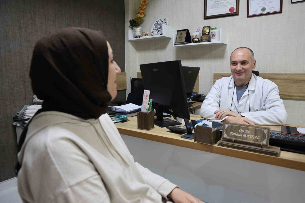 MİDE KANSERİNDE ÇEVRESEL FAKTÖRLERİN AİLE FAKTÖRLERİNDEN DAHA ÖN PLANDA OLDUĞUNU BELİRTEN GENEL...