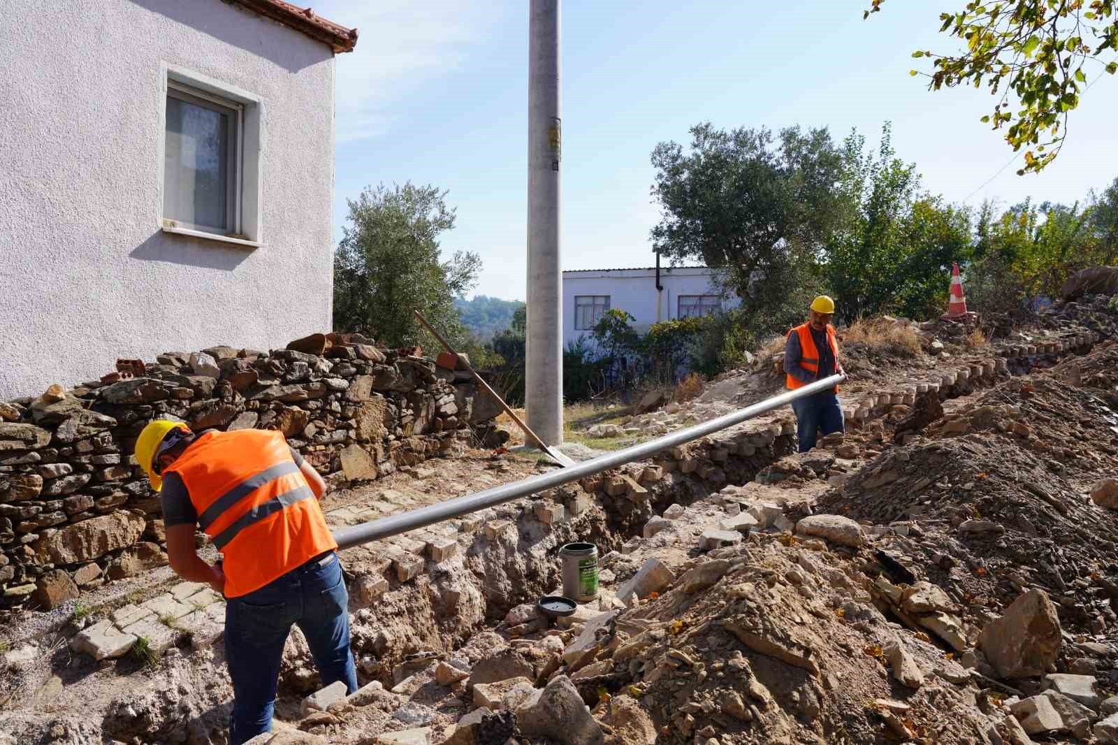 MİLAS’TA 40 YILLIK İÇME SUYU HATTI YENİLENİYOR