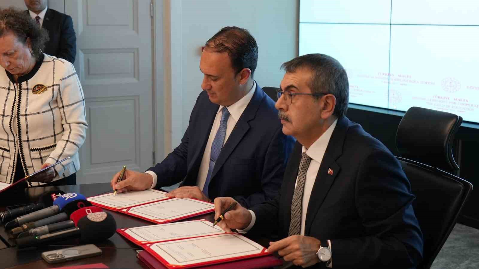 MİLLİ EĞİTİM BAKANI YUSUF TEKİN, "DÜNYADA MODERN DEVLETLERİN VAROLUŞ GEREKÇESİ; BARIŞI, İNSAN...