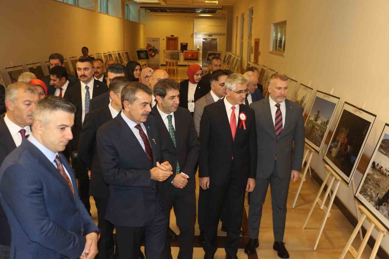 MİLLİ EĞİTİM BAKANI YUSUF TEKİN, "HER ÇOCUK VE HER İNSAN BİZİM GÖZÜMÜZDE EŞİTTİR. HİÇBİR...