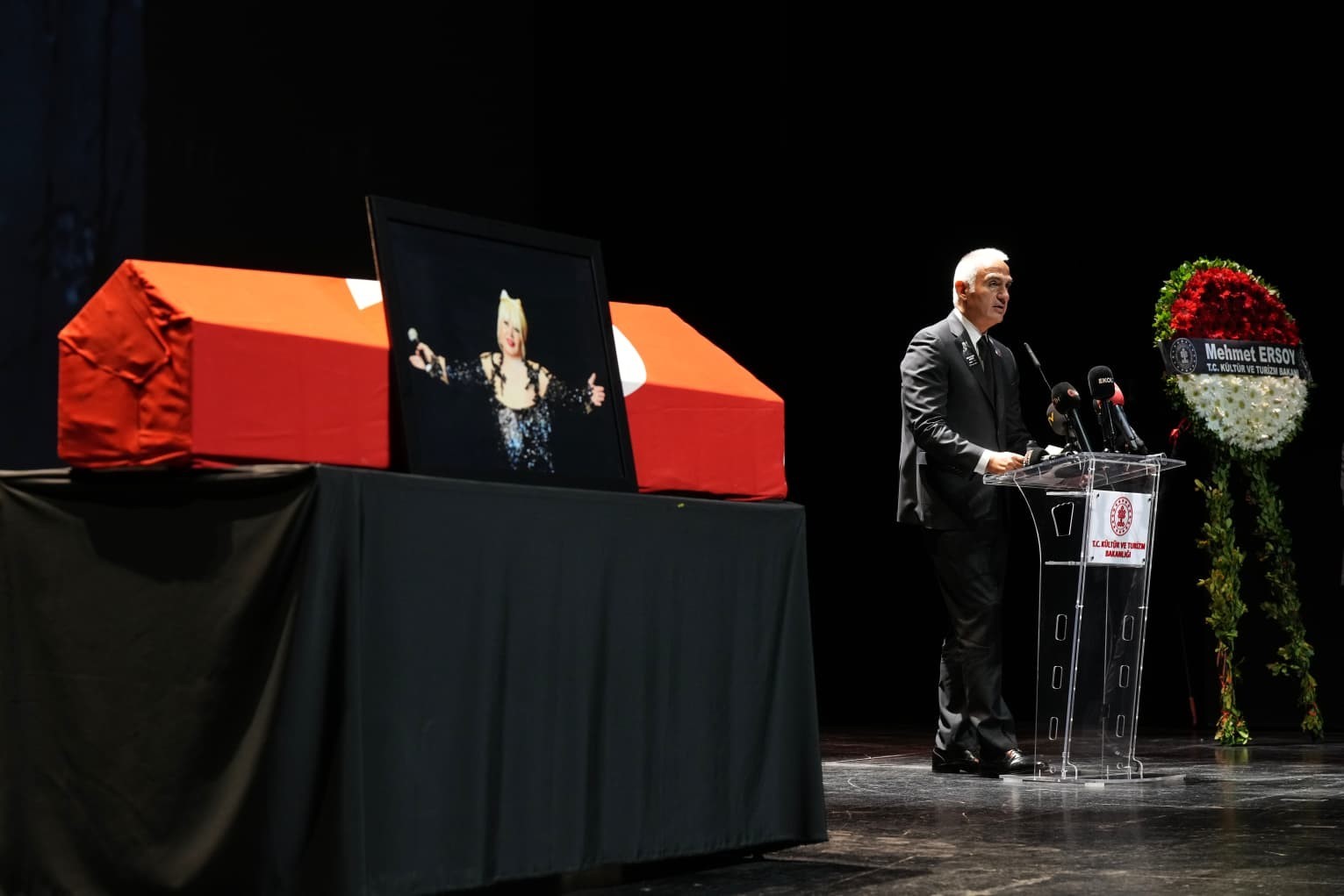 MUAZZEZ ABACI İÇİN AKM’DE TÖREN DÜZENLENDİ