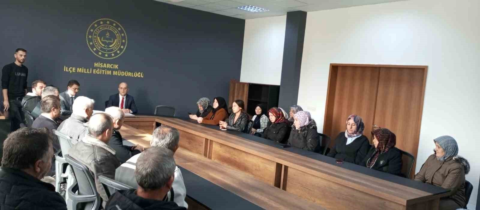 MÜDÜR HASAN KİLİTCİ; " EĞİTİM ORTAMLARININ HİJYENİ AKADEMİK BAŞARIYA DOĞRUDAN ETKİ...