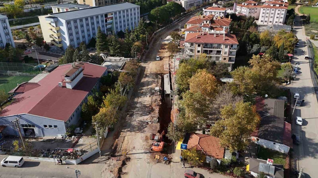 MUĞLA BÜYÜKŞEHİR BELEDİYESİ TARAFINDAN MENTEŞE'NİN KÖTEKLİ VE YENİKÖY MAHALLELERİNDEKİ 502 MİLYON...