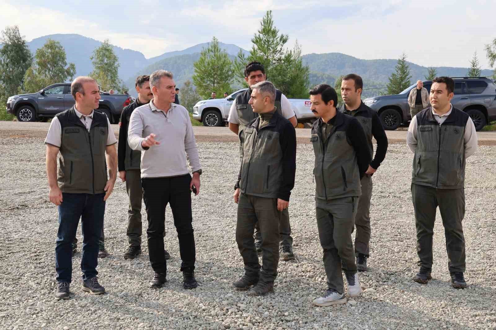 MUĞLA ORMAN BÖLGE MÜDÜRLÜĞÜNDE 11 KASIM MİLLİ AĞAÇLANDIRMA GÜNÜNDE 30 AYRI NOKTADA FİDAN DİKİM...