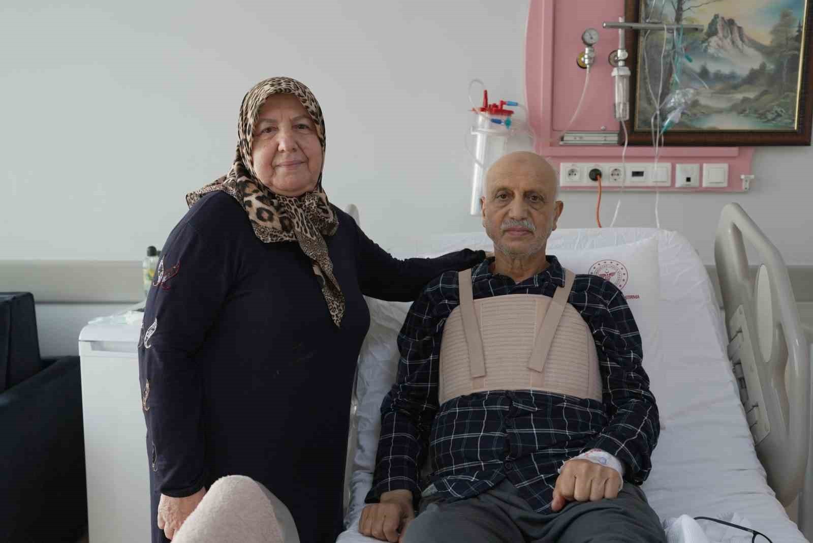 MUSTAFA DEVECİ VE EŞİ