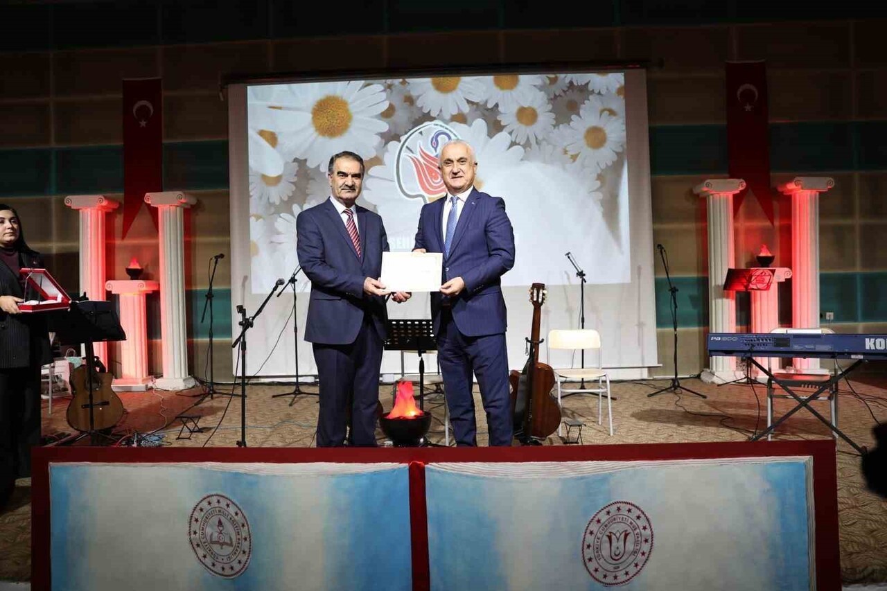 MUSTAFA KEMAL ATATÜRK’ÜN MİLLET MEKTEPLERİNDE BAŞÖĞRETMENLİĞİ KABUL EDİŞİNİN YIL DÖNÜMÜ OLAN 24...