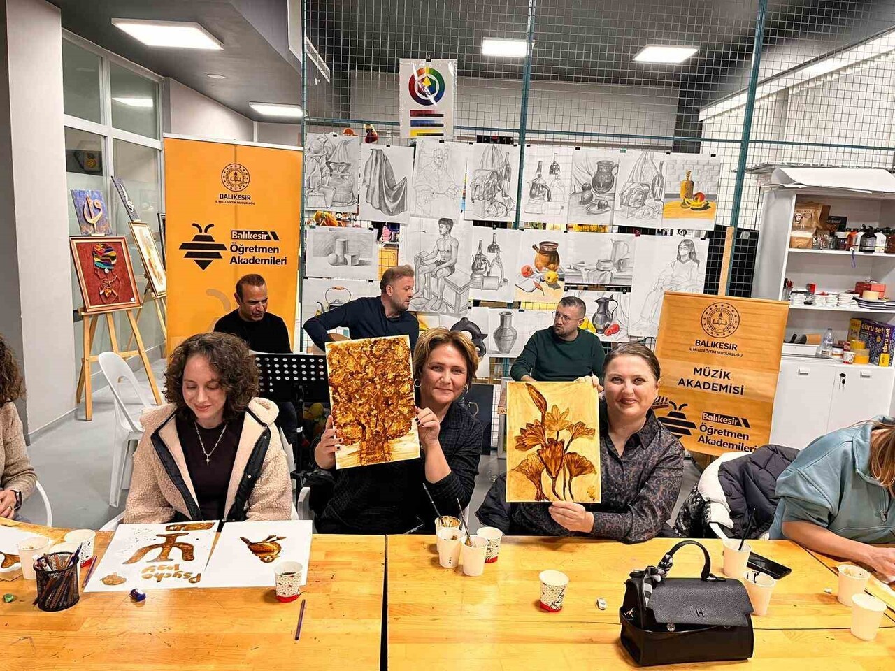 MÜZİK AKADEMİSİNDE 'KAHVENİN RENGİ İLE MÜZİĞİN SESİ' BULUŞTU