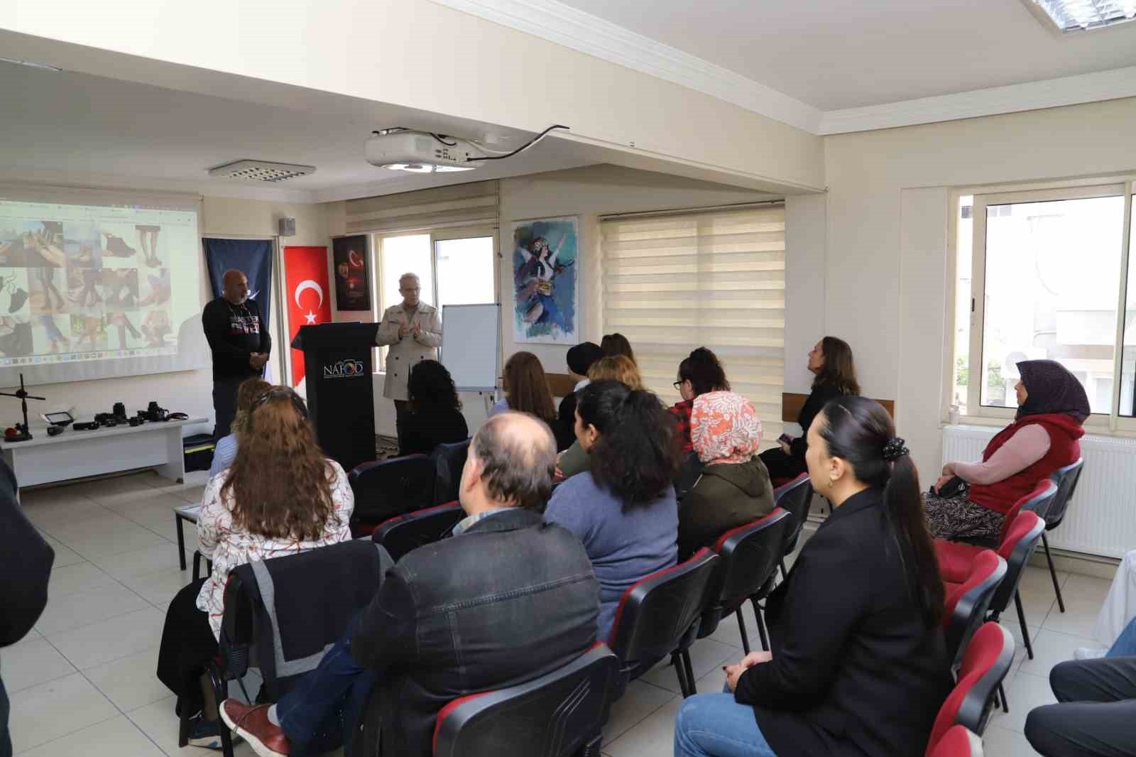 NAZİLLİ BELEDİYESİ TARAFINDAN DÜZENLENEN “ÜRÜN ÇEKİM TEKNİKLERİ VE SOSYAL MEDYA KULLANIMI EĞİTİMİ”...