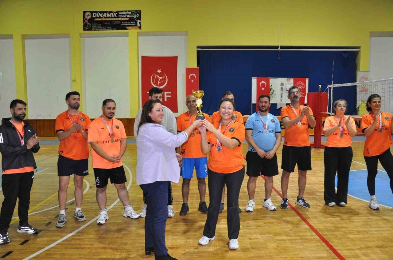 OKT TRAİLER VE AİLE SOSYAL HİZMETLER İL MÜDÜRLÜĞÜ ŞİDDETE KARŞI İKİNCİ KEZ FİLEDE...