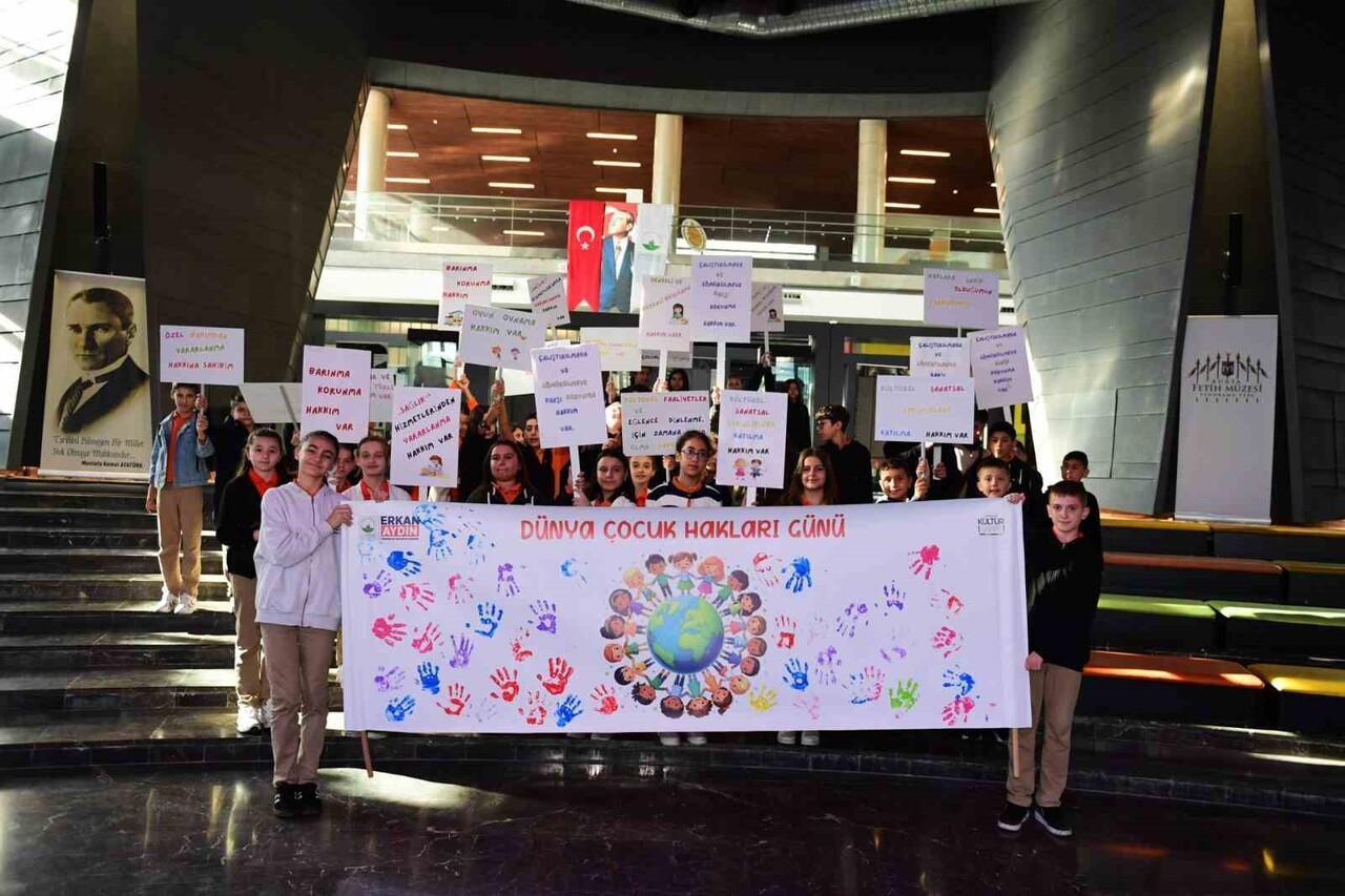 OSMANGAZİ BELEDİYESİ, 20 KASIM DÜNYA ÇOCUK HAKLARI GÜNÜ KAPSAMINDA ANLAMLI BİR ETKİNLİĞE İMZA...