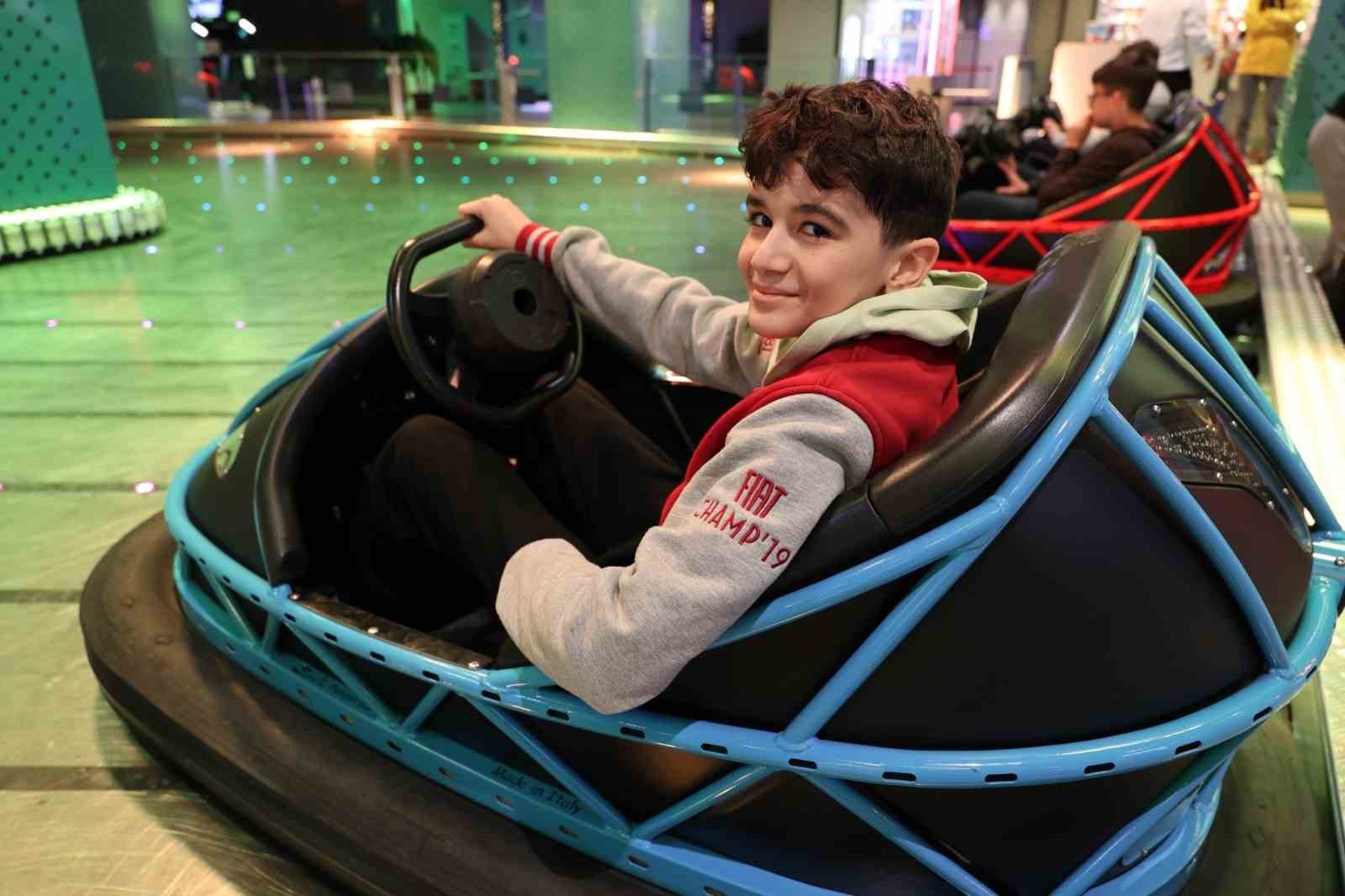 OSMANGAZİ BELEDİYESİ’NİN "DİJİDERS’ DİJİTAL DERSHANE HİZMETİNDEN FAYDALANAN VE GİRDİKLERİ DENEME...