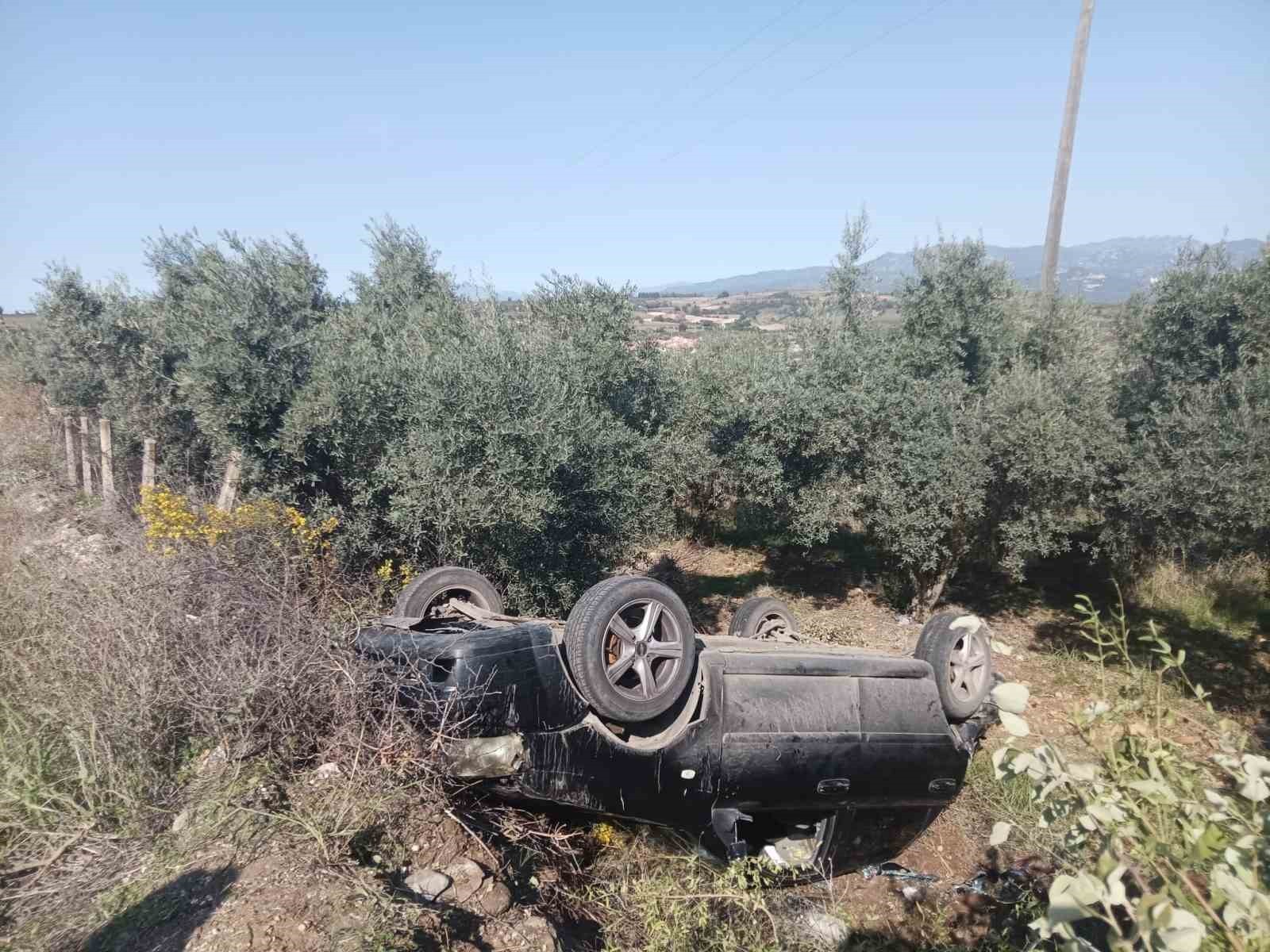 OSMANİYE'NİN DÜZİÇİ İLÇESİNDE OTOMOBİLİN ŞARAMPOLE YUVARLANMASI SONUCU ANNE VE 5 YAŞINDAKİ ÇOCUĞU...