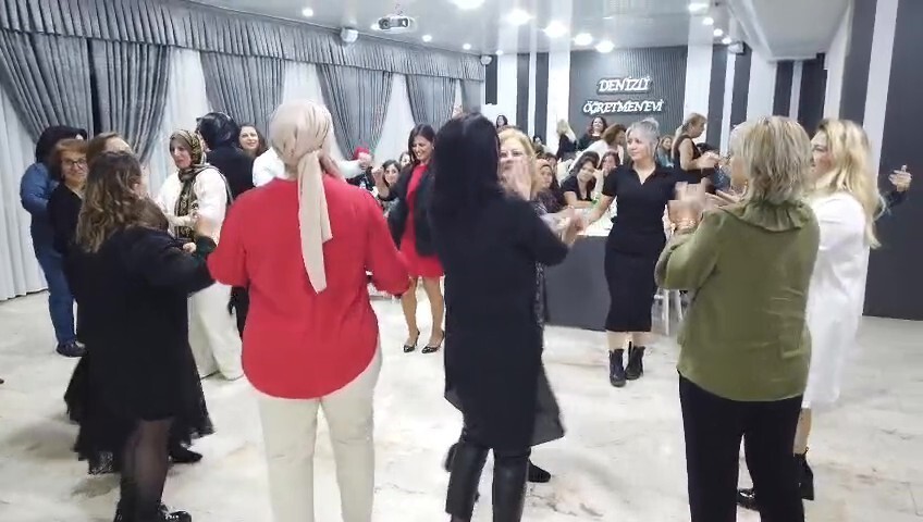 PAMUKKALE HALK EĞİTİMİ MERKEZİ, 24 KASIM ÖĞRETMENLER GÜNÜ'NÜ DÜZENLEDİĞİ ÖZEL BİR ETKİNLİKLE...