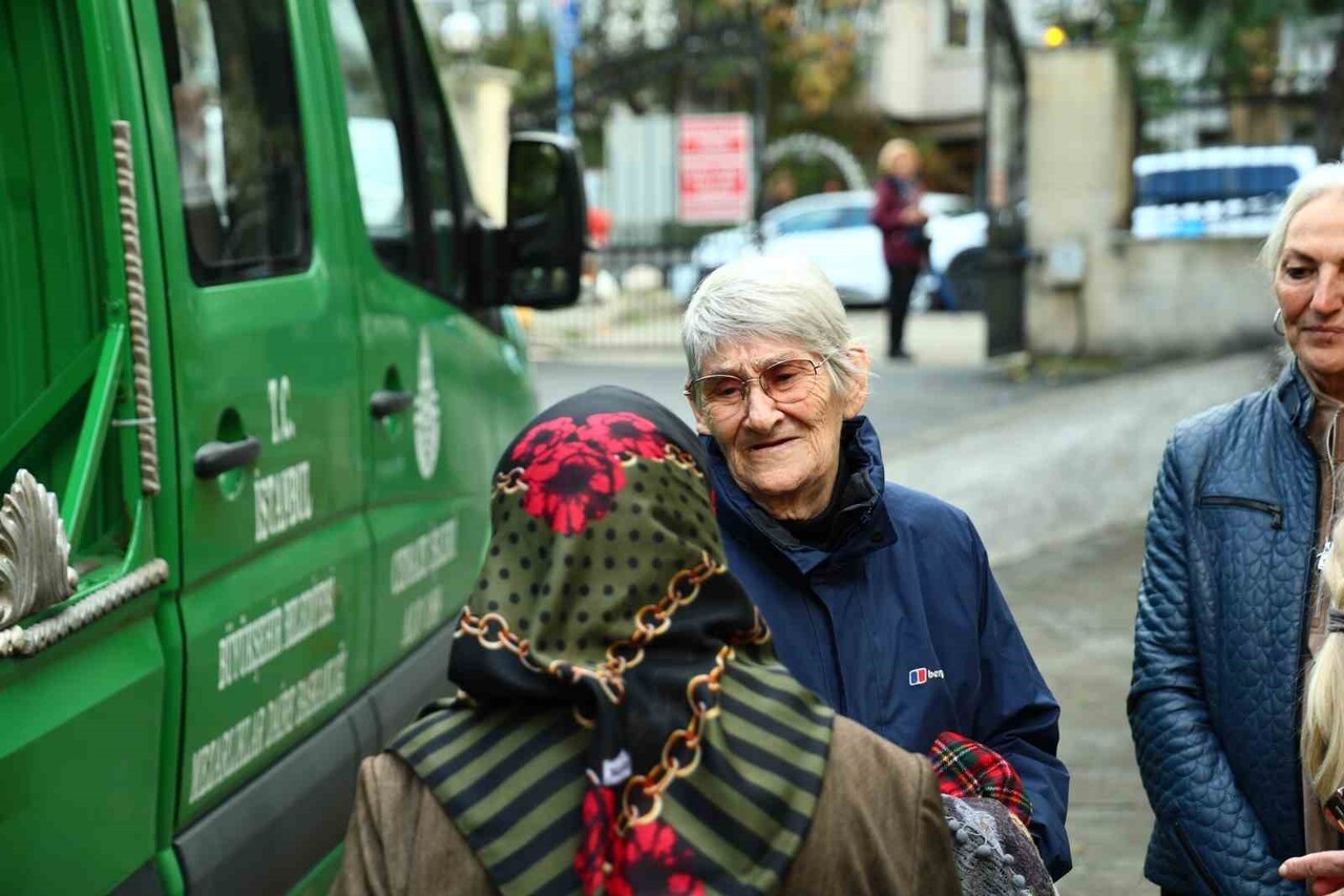 PROF. DR. CANAN KARATAY'IN GEÇTİĞİMİZ GÜNLERDE HAYATINI KAYBEDEN EŞİ DR. ALİ BAŞAK KARATAY, MODA...