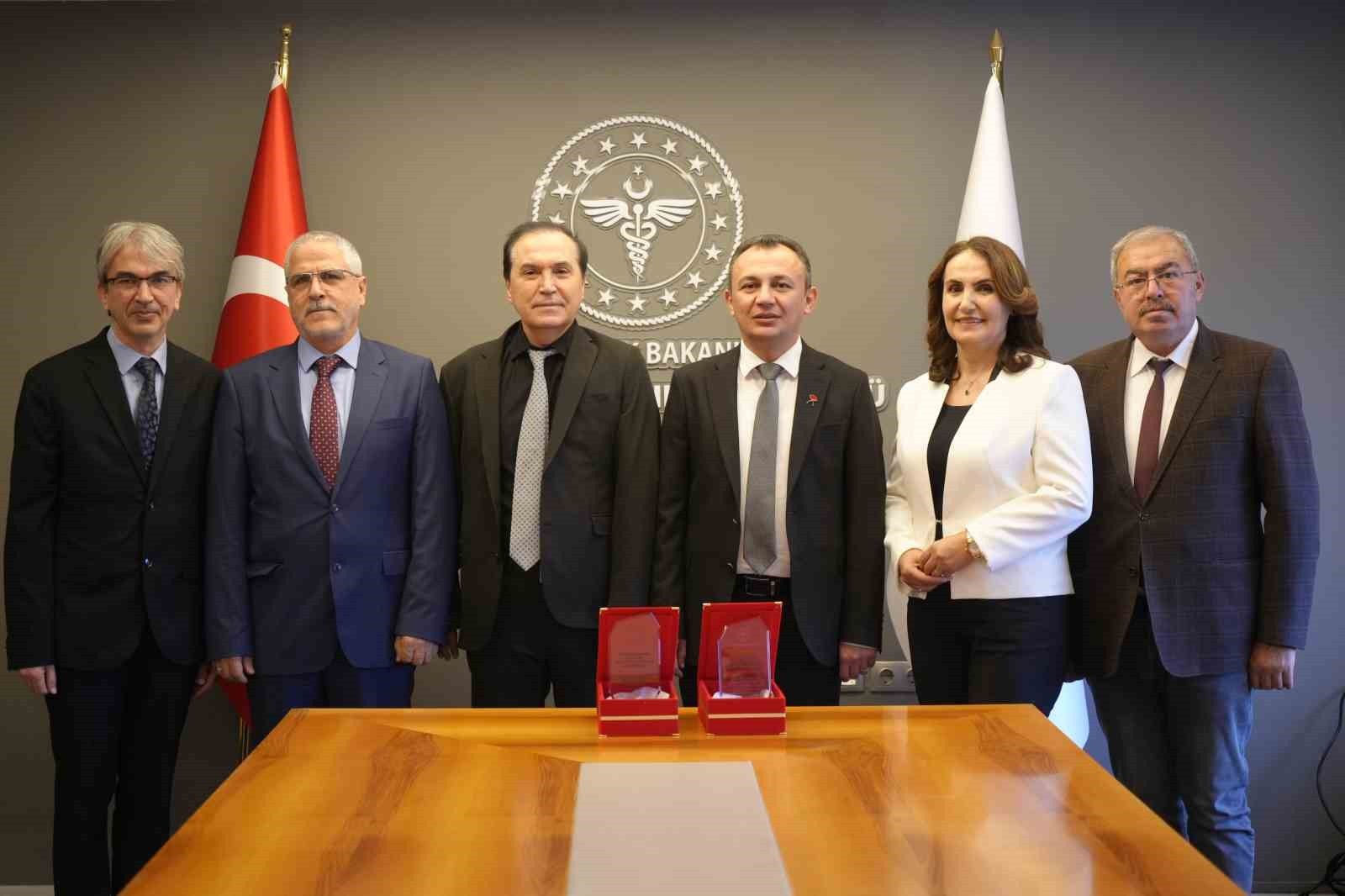 SAĞLIK BAKANLIĞI SAĞLIK HİZMETLERİ GENEL MÜDÜRLÜĞÜ DOKU, ORGAN NAKLİ VE DİYALİZ HİZMETLERİ DAİRE...