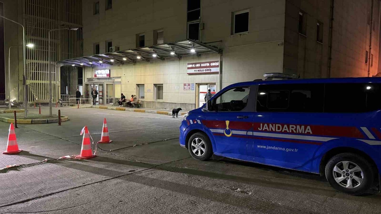 SAKARYA'DA AÇIK CEZA İNFAZ KURUMUNDA YEDİKLERİ YEMEKTEN RAHATSIZLANAN VE ZEHİRLENDİKLERİNDEN...