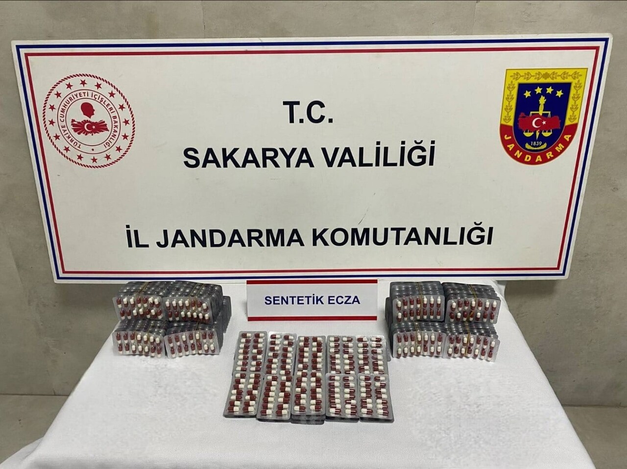 SAKARYA'NIN SAPANCA, KARASU VE SERDİVAN İLÇELERİNDE JANDARMA EKİPLERİNCE GERÇEKLEŞTİRİLEN...