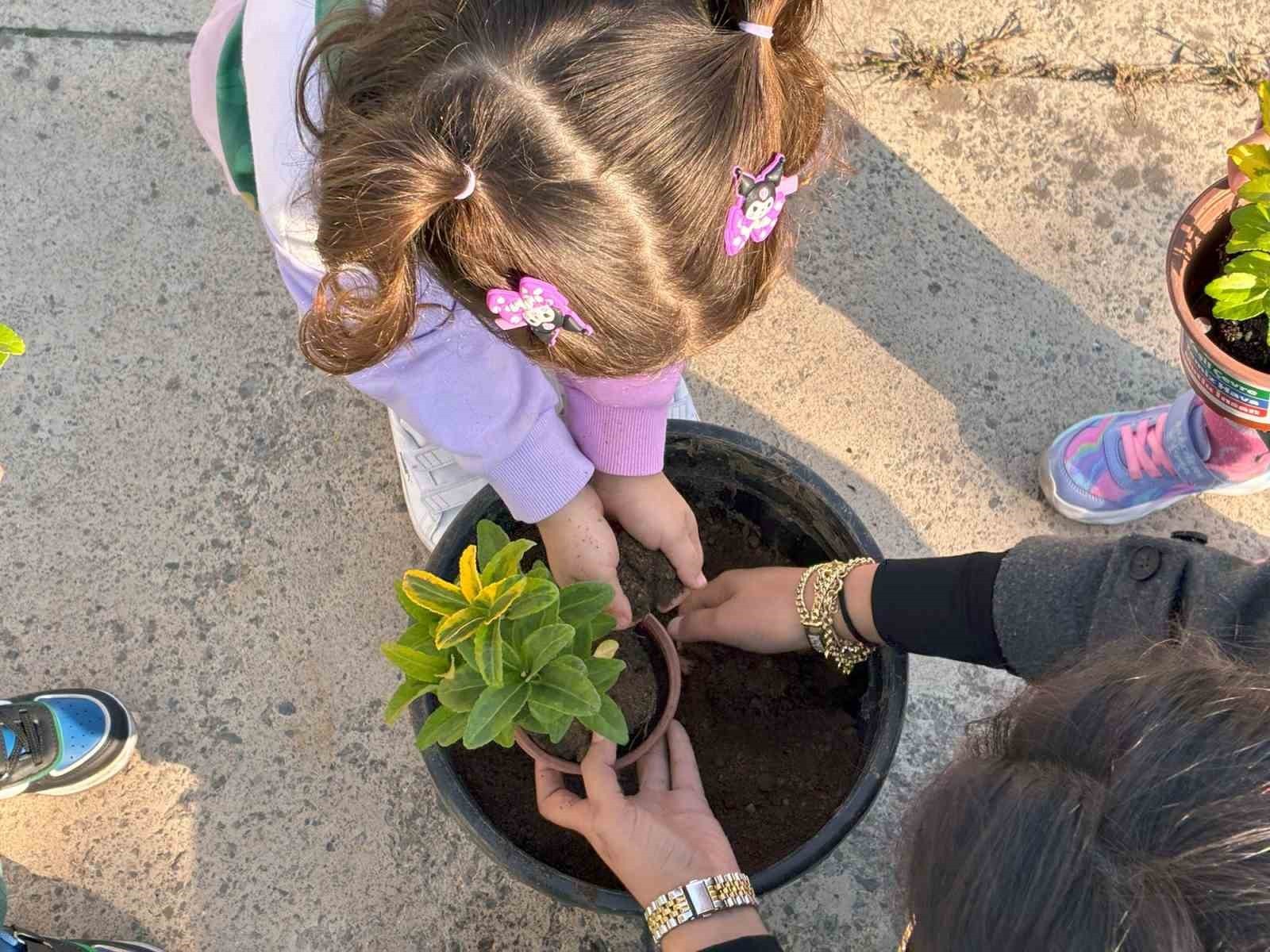 SAKARYA BÜYÜKŞEHİR BELEDİYESİ’NİN ÇEVRE BİLİNCİNİ KÜÇÜK YAŞTA KAZANDIRMAK GAYESİYLE BAŞLATTIĞI...