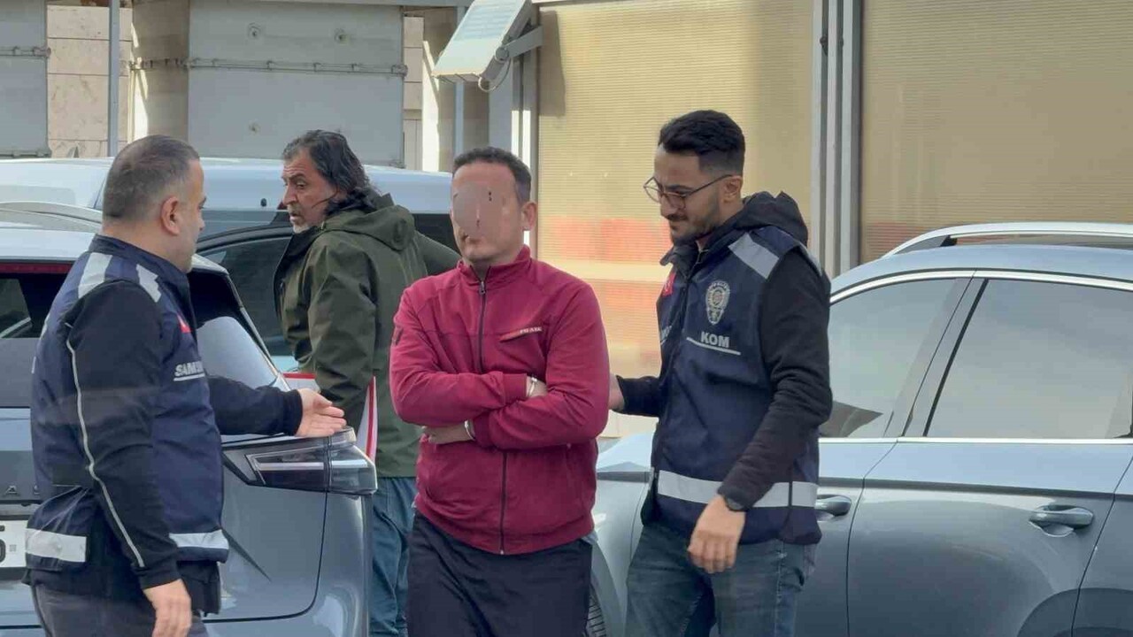 SAMSUN'DA İLÇE MİLLİ EĞİTİM MÜDÜRLÜĞÜNDE ŞUBE MÜDÜRÜ OLARAK GÖREV YAPAN B.A.,  ZİMMETİNE 30 BİN...