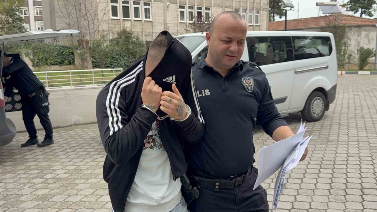 SAMSUN’DA YAŞI KÜÇÜK ÇOCUĞA TACİZDE BULUNDUĞU İDDİA EDİLEN ŞAHIS, ÇIKARILDIĞI MAHKEMECE...