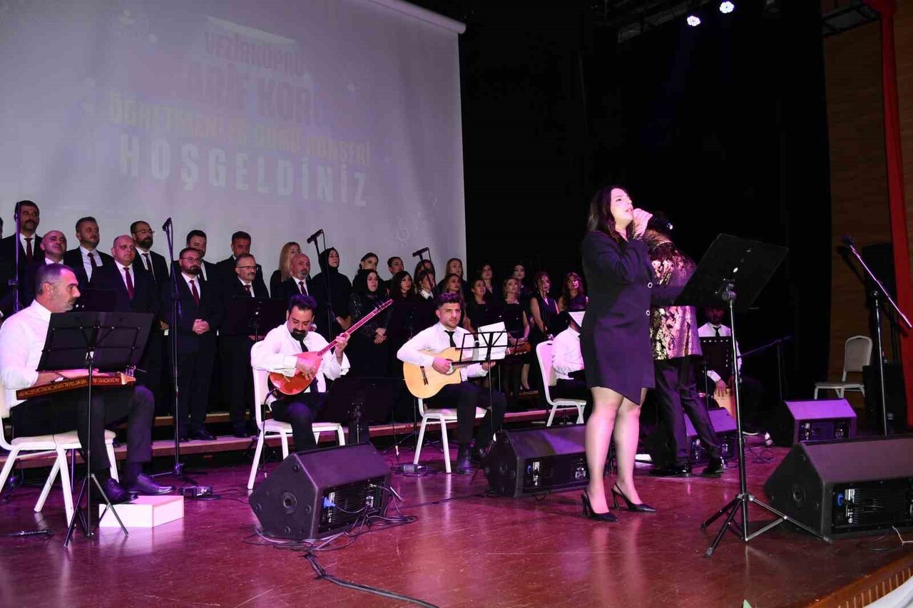 SAMSUN’UN VEZİRKÖPRÜ İLÇESİNDE 24 KASIM ÖĞRETMENLER GÜNÜ KAPSAMINDA İLÇE MİLLİ EĞİTİM MÜDÜRLÜĞÜ...