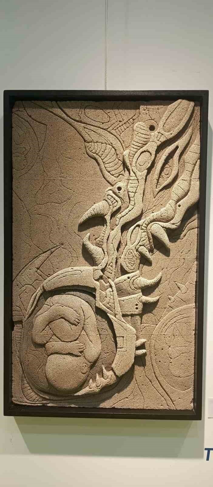 SAMSUNLU SANATÇI TİMUR TEKBAŞ, SIRADAN BİR İNŞAAT MALZEMESİ OLAN GAZBETONU SANATSAL BİR ANLATIM...