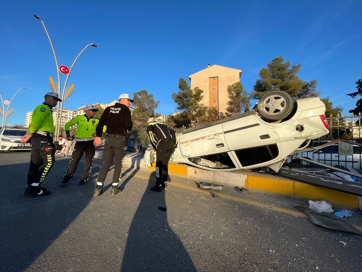 Şanlıurfa'nın Haliliye ilçesinde otomobilin devrilmesi sonucu 5 kişi yaralandı. İhbar üzerine...