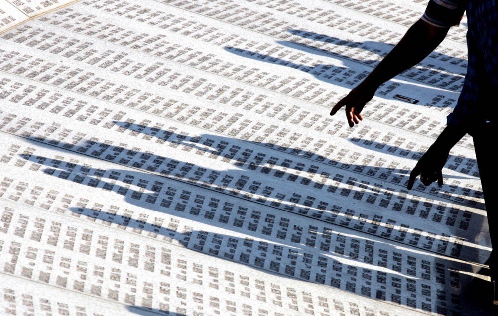 SARAYBOSNA KUŞATMASI SIRASINDA ÖLDÜRÜLEN ÇOCUKLARIN AİLELERİ DERNEĞİ BAŞKANI FİKRET GRABOVİCA...