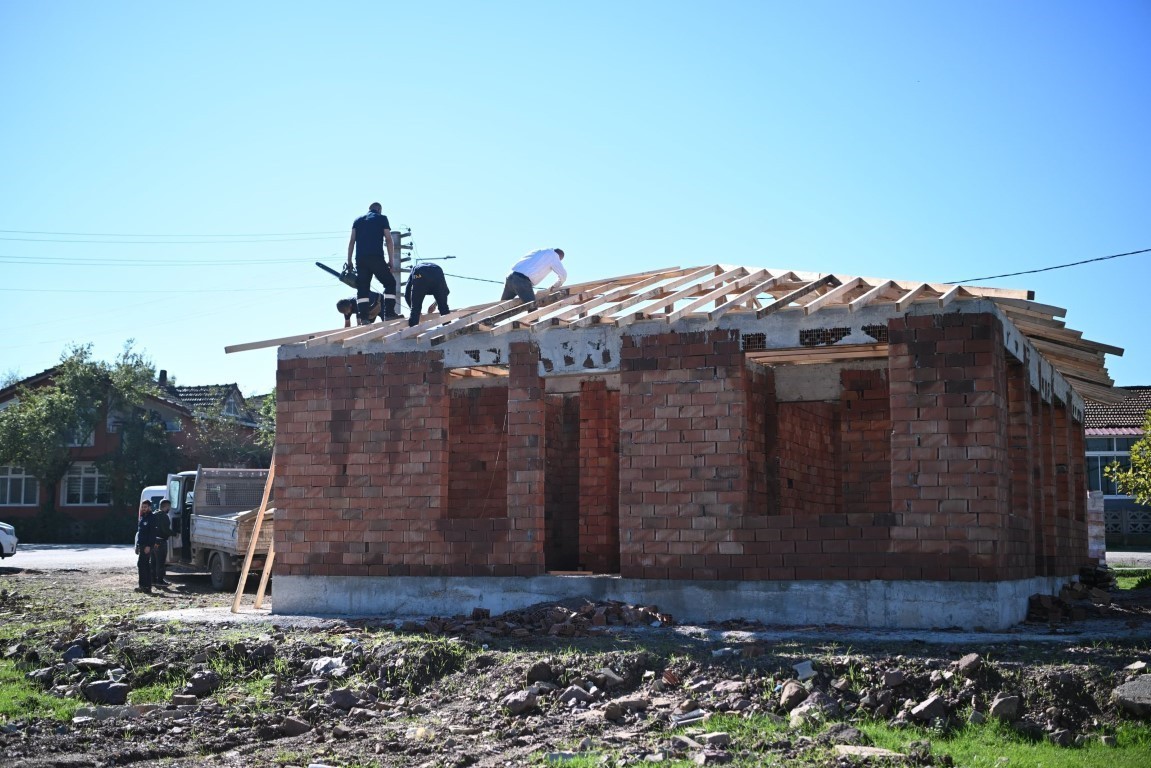 SARIMEŞE SPOR KULÜBÜ, TUGAY ADAK SPOR SAHASI YANINDA İNŞA EDİLEN MODERN TESİSİNE KAVUŞMAK İÇİN GÜN...