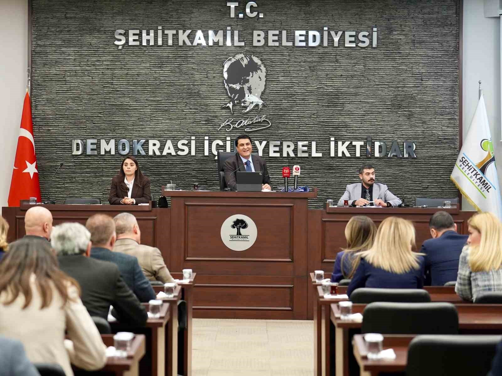 ŞEHİTKAMİL BELEDİYESİ KASIM AYI MECLİS TOPLANTISI’NIN 1. BİRLEŞİMİ UMUT YILMAZ BAŞKANLIĞINDA...