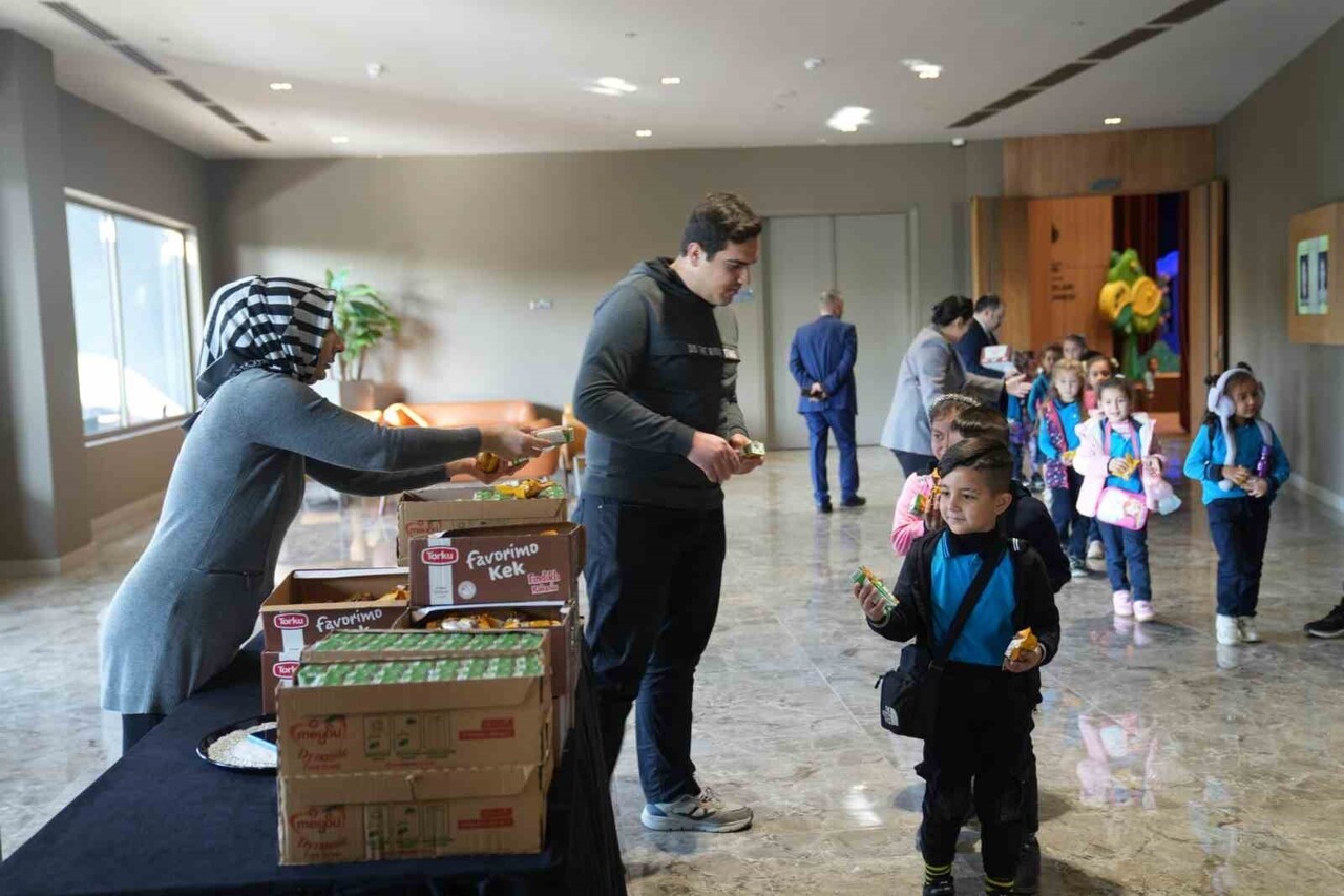 ŞEHİTKAMİL BELEDİYESİ TARAFINDAN GELENEKSEL HALE GETİRİLEN ÇOCUK TİYATROSU GÜNLERİ, BU YIL ÜÇÜNCÜ...