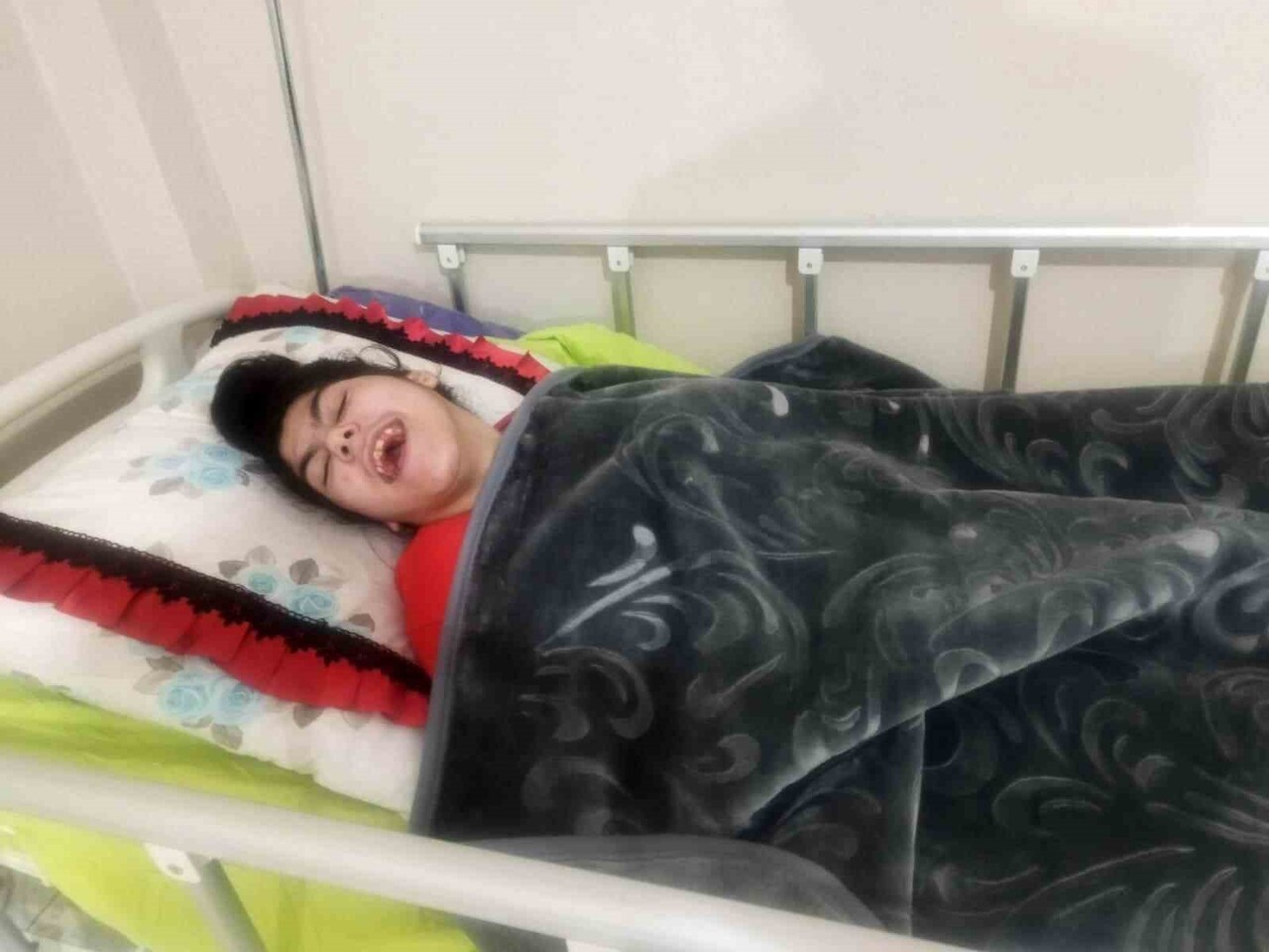 ŞIRNAK'IN SİLOPİ İLÇESİNDE YAŞAYAN 16 YAŞINDAKİ ENGELLİ ÇOCUK İÇİN, ANKARA'DA GÖREVLİ POLİS MEMURU...