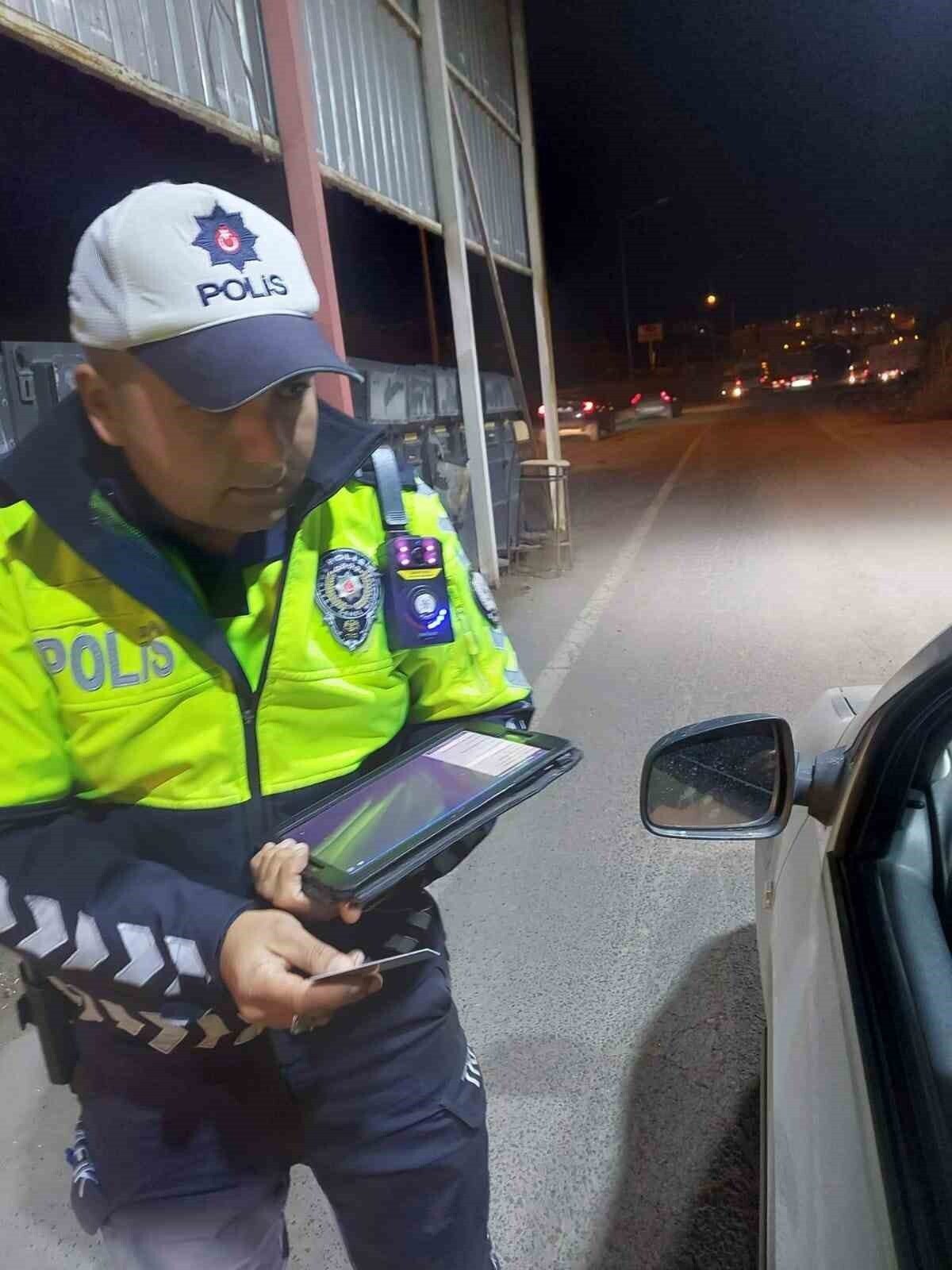 ŞIRNAK’TA HUZUR VE GÜVENLİĞİN ARTIRILMASI AMACIYLA YENİ BİR UYGULAMA HAYATA GEÇİRİLDİ. İL...